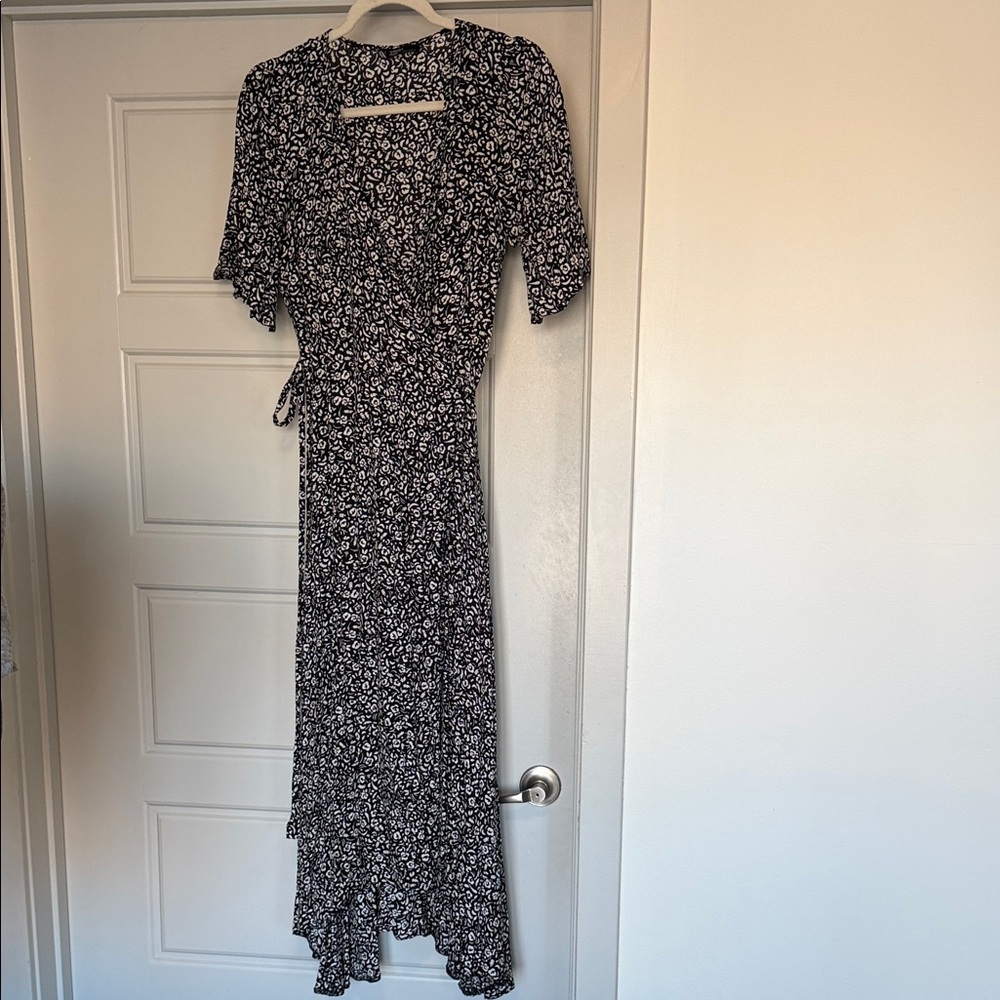 Nobody’s Child Black and White Women's Wrap Dress